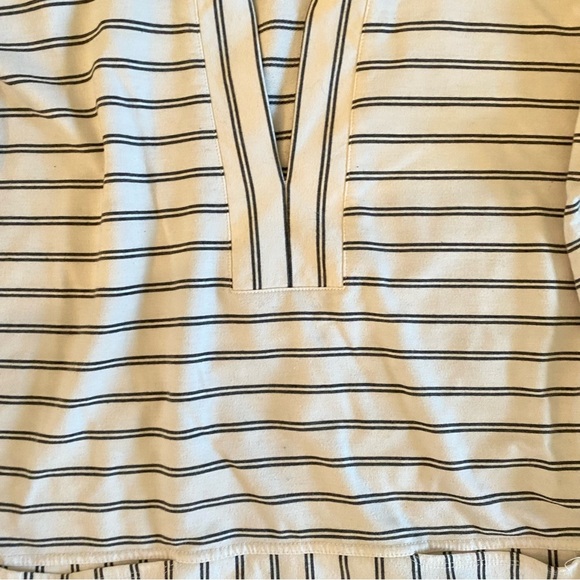 MELLODAY Monochrome Striped‎ Blouse - Picture 2 of 4